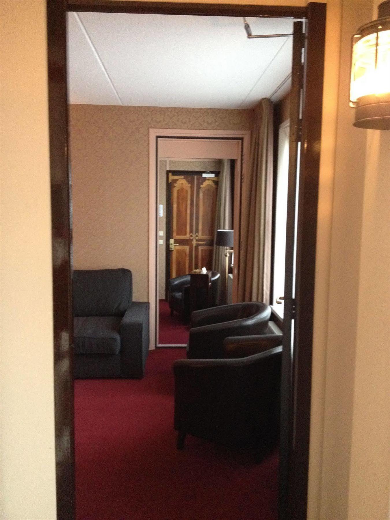 Amsterdam Village Hotel ภายนอก รูปภาพ